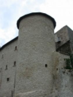 1753- Indipendent Flat in a gorg L`aquila