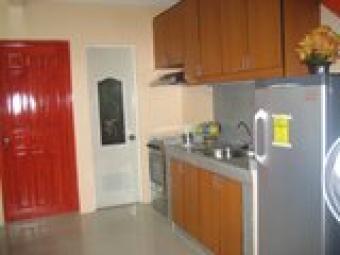 Forsale townhouse in las pinas Zapote