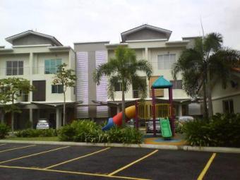 Merdu Idaman Townhouse Klang