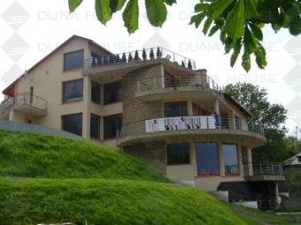 Grandiose Luxury Condo with View Budapest