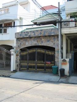 Townhouse For Sale Bangkok