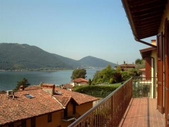 Simple But Unique One Bedroom Ap Iseo Lake