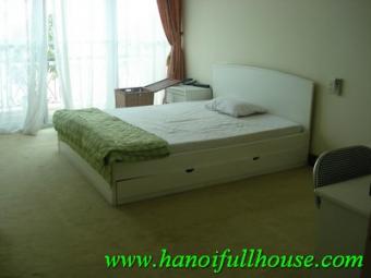 2 BEDROOMS NICE SERVICED APT Tran Quoc Toan Street, Ha Noi