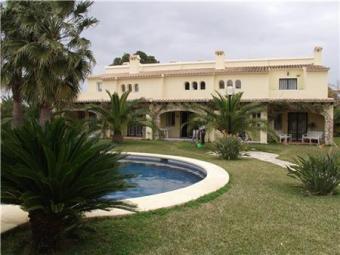 A pretty terraced bungalow Denia