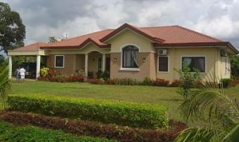 Near NEW house on large lot Taal
