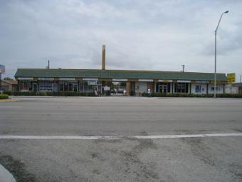 STRIP SHOPPING CENTER Miami