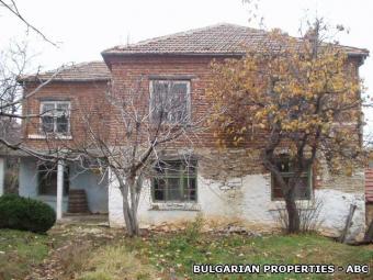 house in Elhovo area Elhovo Area