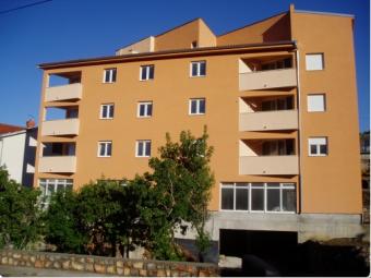 Bussines�Apartament building Klenovica