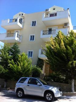 ATHENS-GLYKA NERA, LUXURY HOUSE Athens   Glyka Nera