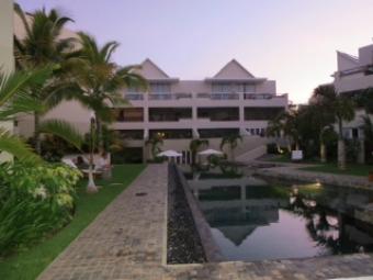 RES Apartment across from beach Grand Baie