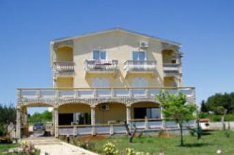 family hotel Vir Island