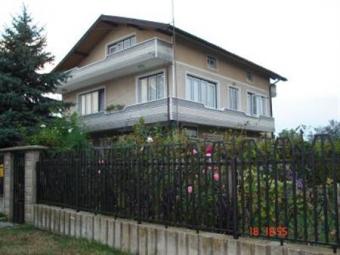 WOW....BIG HOUSE !!! Varna