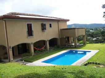 Amazing two story property Ciudad Colon