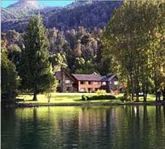 luxury Villa with 60 m coastline San Carlos De Bariloche