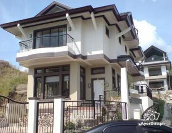 LOYOLA GRAND VILLAS Quezon City