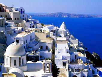 Hotel with amazing volcano view Santorini