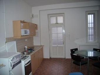 1 bedroom flat in downtown Budapest