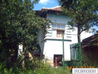 Cheap 2 storey country house Vratsa County