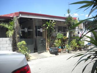 Apartment for Rent-Zabarte Mall Caloocan