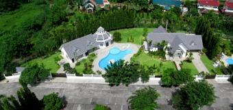 A  BiG House in Golf Ville Phuket