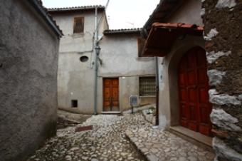 Medieval House in Vacone !! Rieti