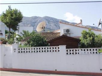 Very well maintained villa Denia