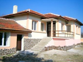 Appealing rural Bulgarian house Khaskovo