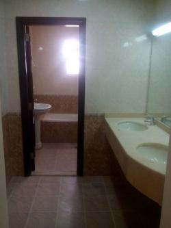 House AUH Auh