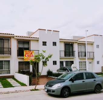 House Leon Leon