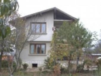 A bulgarian village house Dobrich