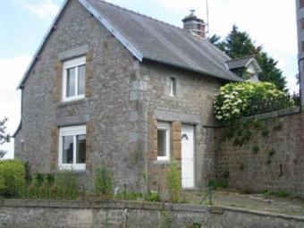 NORMANDY 2 bed village house Mortain