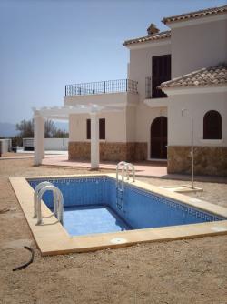 LUXURY VILLA - BARGAIN Bedar