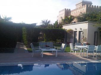 SIGNATURE VILLA FOR SALE IN PALM Dubai