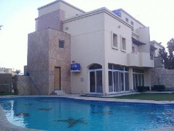 villa for rent inside compound 6th Of October