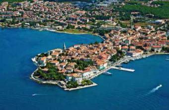 Two app in the center of Porec Istra