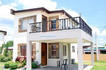 OAKWOOD HOUSE MODEL 4BR,2TB Cavite