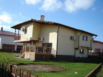 Excellent and spacious 5-bedroom Varna