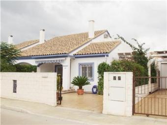 Beautiful semi detached bungalow Vergel