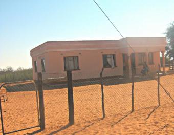 House LETLHAKENG Letlhakeng