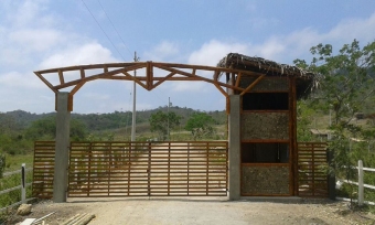 House Ballenita. Santa Elena Ballenita. Santa Elena