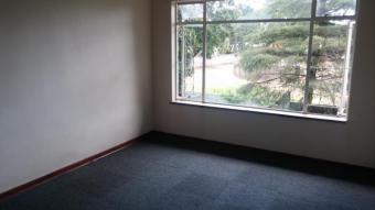 Apartment / Flat Johannesburg, Lyndhurst Johannesburg, Lyndhurst