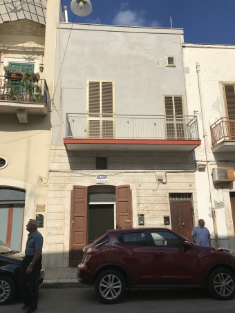 House Bari Bari