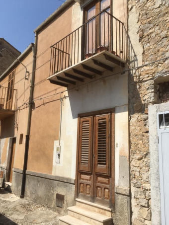 SH 652 town house, Caccamo Caccamo