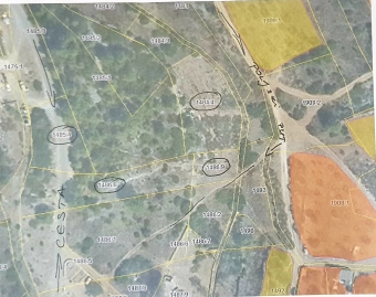 Plot of land Vis Vis