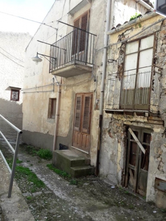 SH 608 Town House Caccamo Caccamo